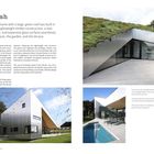 Titel: House Mesh. Text: 2019 wurde ein Haus mit grünem Dach in Hagenberg gebaut. Bilder zeigen das modern designte Haus mit Pool.
