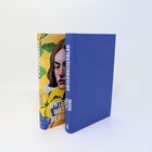 "UNTERWASSERBLAU", "PETRA HUCKE". Ein blaues Buch, daneben eine bunte Illustration eines Gesichts mit Pflanzen.