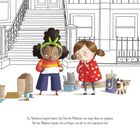 Die Nachbarin beginnt damit, den Plan des Mädchens zu ergänzen. Zwei Kinder stehen vor einem Haus, mit Bauklötzen und Tieren.