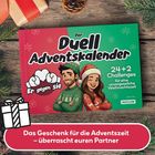 „Der Duell Adventskalender“ mit „Er gegen sie“ und „24+2 Challenges für eine unvergessliche Weihnachtszeit“. Illustrationen eines Paares.