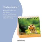 Tischkalender: Format 16x15 cm, 12 Seiten, Feier- und Festtage, Jahresübersicht, Spiralbindung. Foto: Eichhörnchen mit Nuss.