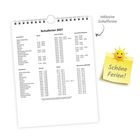 "Schulferien 2027" und Bundesländer mit Ferienzeiten. Post-it mit: "Schöne Ferien!" und lachender Sonne, Notiz "inklusive Schulferien".