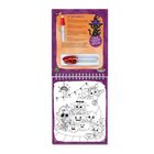 "So funktioniert's" beschreibt einen Schritt-für-Schritt-Prozess. Illustration von Tieren in Halloween-Kostümen mit Kürbissen.