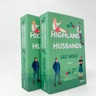 Text: "Highland Husbands", "Lily Gold", "Roman", "Forever". 

Grünes Buchcover mit Figuren und einer Distel.