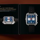 Heuer Ref. 1133 B "Monaco" Chronograph, Ex-Steve McQueen. Zwei Ansichten einer quadratischen Uhr mit schwarzem Armband.