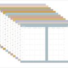Monatsnamen Januar bis Dezember, Kalenderblätter in verschiedenen Farben übereinander angeordnet.