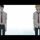 Zwei animierte Figuren in Schuluniformen mit roten Krawatten, stehen nebeneinander vor einem hellen Hintergrund.