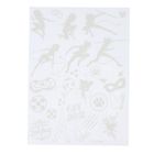 Silhouetten von Figuren in Action-Posen, der Text "Ladybug", "Cat Noir", Eiffelturm, Pfotenabdrücke, Masken und Schmetterling.