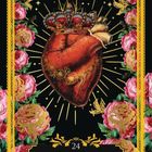 „24 Das Herz. Liebe – Leidenschaft – Gefühle.“ Ein anatomisches Herz mit Krone, umgeben von Rosen und goldenen Verzierungen.
