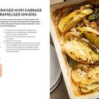 "Garlic Braised Hispi Cabbage with Caramelised Onions". Rezeptbeschreibung und Anleitungen. Rechts ein gebackenes Kohlgericht.