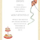 Inhaltsverzeichnis mit Themen wie "Einleitung", "The Science of Happiness" und "Weekly Activities". Oben ein Drachen, unten Etagere mit Muffins.