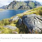 „Bergsee“ und „CASARES EDITION“. Kalendarium unten. Landschaft mit Bergen, See und Fels im Vordergrund.