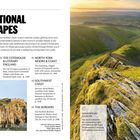 "Inspirational Landscapes". Liste von Reisezielen: Classic Lakes, The Cotswolds, North York Moors, Southwest Coast, The Borders. Links unten: Küstenfestung auf Felsen. Rechts: Hügellandschaft bei Sonnenuntergang.