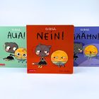 Texte: "AUA!", "NEIN!", "GÄÄHN!". Drei bunte Kinderbücher mit Comicfiguren.