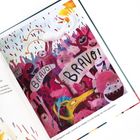 Texte: "BRAVO! BRAVO!", "Arrogante Vogel, murmelt der Schakal. Er ist der Einzige, der nicht applaudiert." Illustration mit feiernder Menge.