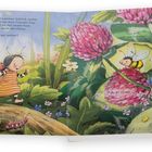 Die Texte lauten: "Die Sonne lacht... Ach jee! Was nun?", "Trau dich, zieh am Schieber!", "Puh, es ist nur...". Illustration eines fröhlichen Wiesenabenteuers.