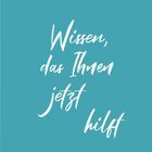 "Wissen, das Ihnen jetzt hilft" in weißer, handschriftlicher Schrift auf türkisfarbenem Hintergrund.