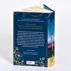 Text: "Zwei Frauen, eine tragische Verstrickung und ein tödliches Geheimnis." Dunkles Buchcover mit goldenen Blumenakzenten.