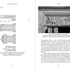 Text: 
Links: „III. Orte des Vergessens“ und „13. Jh.“, „12. Jh.“, „9. Jh.“, „5. Jh.“
Rechts: „3. Reims“, Bildunterschrift: Taufportal in Reims. 

Illustrationen von Gebäudegrundrissen links, historisches Relieffoto rechts. Seitenzahlen 210, 211.