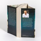 Zwei Textblöcke beschreiben einen Autor und Lissabons Musikszene. Ein Foto zeigt einen Mann in weißem Hemd.