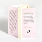 Beinhaltet Text über Aljoscha Long und Ronald Schweppe. Illustration: Ein kleiner Panda mit Blume.