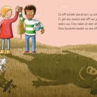 Ein WIR entsteht überall dort, wo sich Menschen mögen. Zwei Kinder geben sich die Hand, ein Hund und eine Katze spielen.