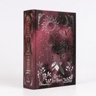 „Mother of Death and Dawn“, „War of Lost Hearts“, „Cove“. Rote, verzierte Buchgestaltung mit Schwert und Rosen.