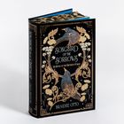 "Songbird of the Sorrows" und "Braidee Otto" sind prominent. Goldene Vögel und Pflanzen zieren das Cover.
