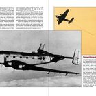 Fluggerät: Zwei in der Luft verbundene Flugzeuge. Bewegtes Bild zeigt eine Ju 290 beim Auftanken. Schwarz-weißes Foto.