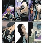 Comic mit Batman, Masken-Montage, Nachdenklichkeit, Stadtkarte, Joker-Bild, düstere Atmosphäre.