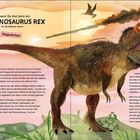 "Oh nein! Du bist jetzt ein TYRANNOSAURUS REX. Ausgestorben! Vor 66 Millionen Jahren. Ein T-Rex brüllt mit offenem Maul."