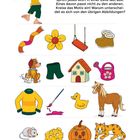 Oben befindet sich der Text: "Sprich jedes Wort in einer Zeile laut aus! Eines davon passt nicht zu den anderen. Kreise das Motiv ein! Warum unterscheidet es sich von den übrigen Abbildungen?".

Darunter sind in Reihen verschiedene Objekte dargestellt: ein bunter Schal, eine Blume, eine Schaukel, ein Stiefel; ein Hund, eine kurze Hose, ein Haus, eine Gießkanne; ein Pullover, ein Pinsel mit Farbe, eine Ente, ein Pony; eine Maus, ein Käse, ein Kürbis, eine Katze. Links oben ein fröhlich springendes Kind mit roten Haaren.