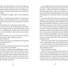 Seitenzahlen: 12 links und 13 rechts. Der Text beschreibt einen Dialog zwischen Marcella und Silvana über Beerdigung und familiäre Beziehungen.