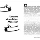 12 VERDREHST DU GERADE DIE AUGEN? Umarme einen lieben Menschen. Illustration: Zwei gezeichnete sich umarmende Hände.