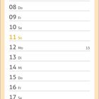 Kalenderseite für April, mit Daten und Wochentagen. Oben sitzt ein Kätzchen zwischen Blumen.