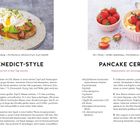 Links: "EGG BENEDICT-STYLE", Rezept mit Erbsen, Zitrone, Schmand, Ei und Speck auf Brot. Rechts: "PANCAKE CEREALS", Rezept mit Erdbeeren, Schokolade, Mini-Pancakes.