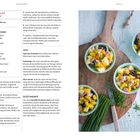 Kartoffelsalat mit Schinken, Zubereitungszeit: 25 Min, Garzeit: 20 Min. Zutaten für 12 Portionen. Bild mit Schalen voller Salat.