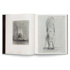 Links: "Kopf, 1917"; "Kopf und Füße, 1913-15"; Rechts: Grobe Skizzen eines stehenden Menschen oder Wesens. Seitenzahl 36.