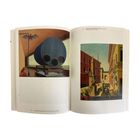 "Komposition alessandrina 'RFX'; Dampfkessel mit Fledermaus; Stadtansicht mit Gebäuden und surrealen Elementen."