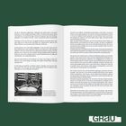 Auf der rechten Seite zeigt das Bild ein Buch, geöffnet auf Seite 6 und 7, mit fortlaufendem Text in deutscher Sprache. Unten rechts ist ein stilisiertes Logo mit dem Wort "GRAU".