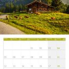 Kalender April 2027, montags beginnend. Oben: Almhütte vor Bergkulisse, Kühe grasen im Vordergrund, blauer Himmel.