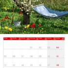 Kalender für April 2027. Ein blühender Baum mit Hängematte. Bunte Tulpen im Gras.