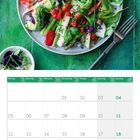 Spargelsalat mit Burrata, Erdbeeren und Avocado. Ein Kalenderblatt für April 2027, mit weißem Hintergrund und grünem Titel.