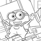 Ein Minion mit Brille und Latzhose lächelt und winkt fröhlich. Hintergrund: Baugerüst und Gebäude. Schwarz-weiße Illustration.