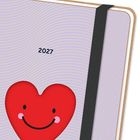 Die Zahl 2027. Ein fröhliches rotes Herz mit Gesicht auf gestreiftem Hintergrund und einem schwarzen Band an einer Ecke.