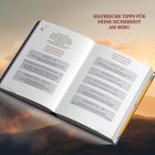 NÜTZLICHE INFOS ZUR TIER- UND PFLANZENWELT. Offenes Buch über Tiere des Waldes mit Bildern und Beschreibungen zu Rotfuchs, Reh und anderen.