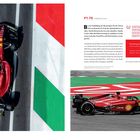 Text "F1-75 FEBRUAR 2022". Roter Ferrari-Rennwagen auf Rennstrecke. Oben Blick von oben, unten von der Seite.