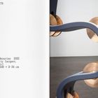 Text: "Shaking Tambourine 2025, Wood, acrylic lacquer, basin (brass), Ht 188 × W 148 × D 24 cm." Rechts geschwungenes Objekt.