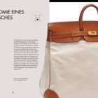 ANATOMIE EINES WUNSCHES. Beschreibung einer stilvollen Tasche, betont Proportionen, Leder. Auf das Bild: elegante Lederhandtasche.