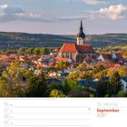 36. Woche, September 2027. Blick auf die Altstadt von Naumburg. Kalenderansicht mit Wochenübersicht und Bild einer Kirche.